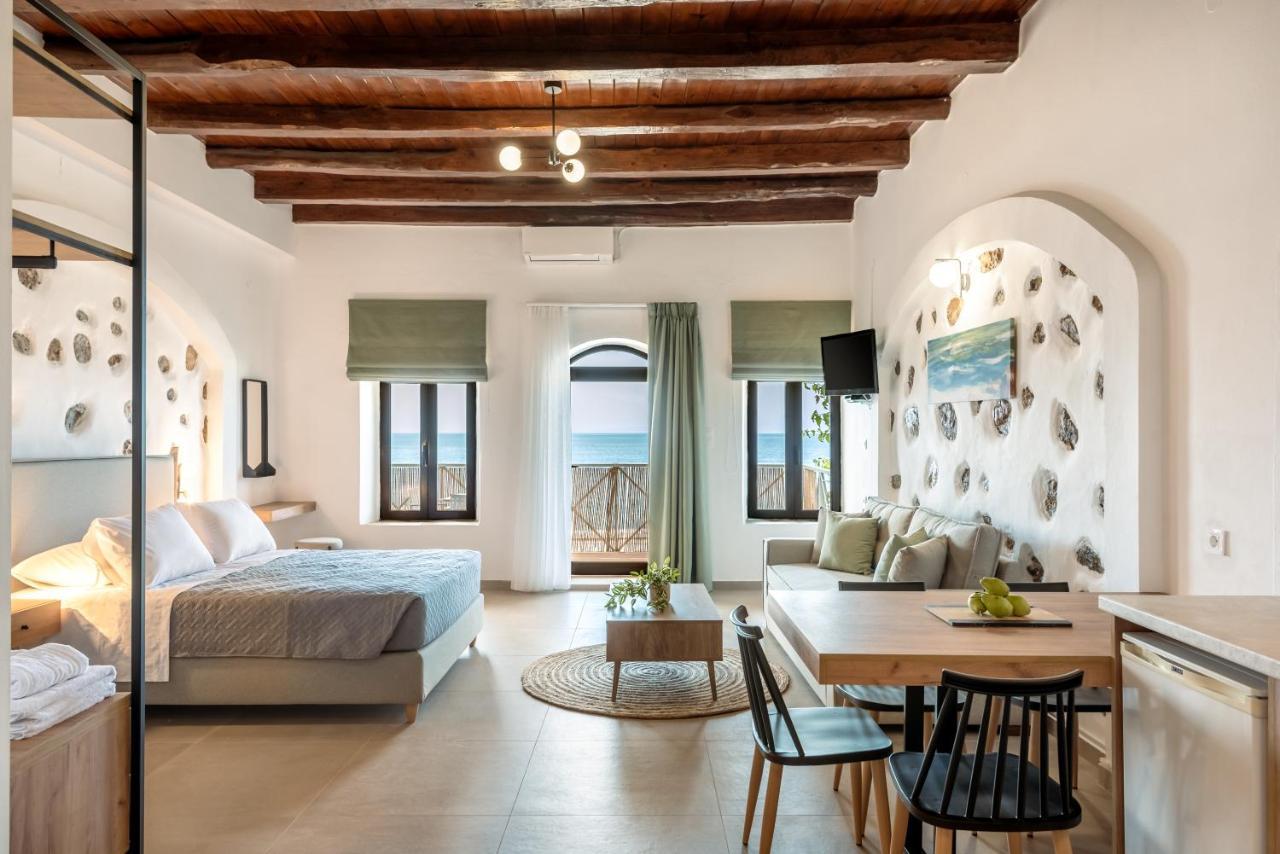 Superb Apartments Kriaras Sea View In Sfakia Khóra Sfakíon Dış mekan fotoğraf
