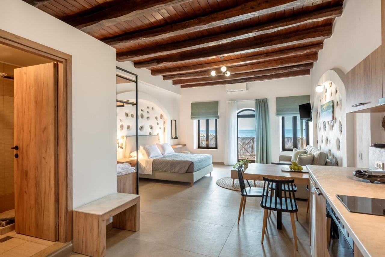 Superb Apartments Kriaras Sea View In Sfakia Khóra Sfakíon Dış mekan fotoğraf