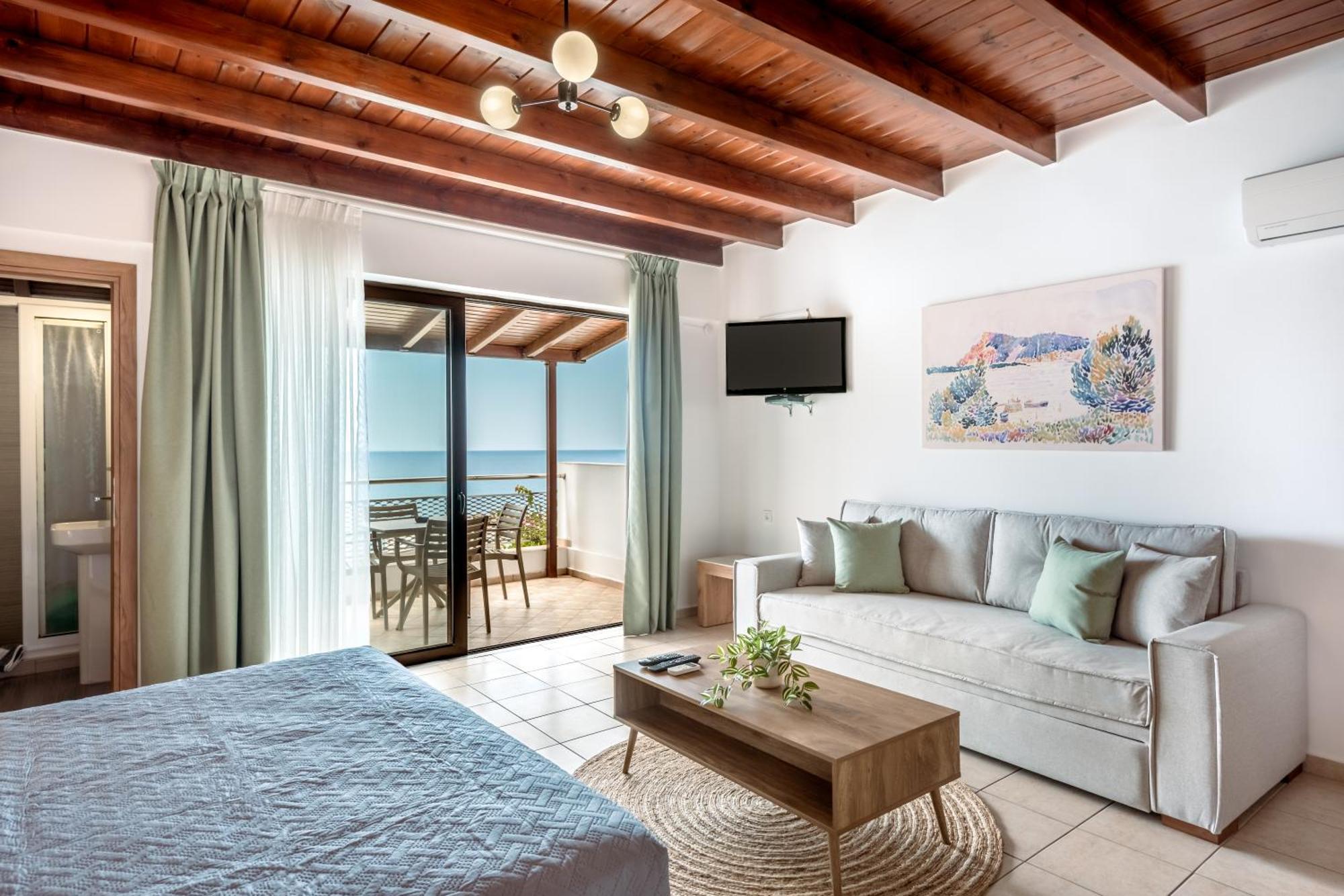 Superb Apartments Kriaras Sea View In Sfakia Khóra Sfakíon Dış mekan fotoğraf