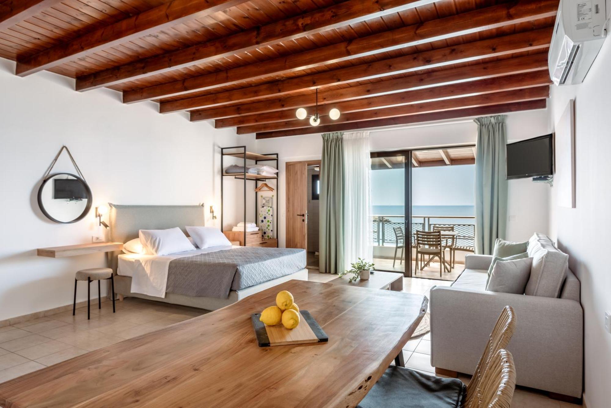 Superb Apartments Kriaras Sea View In Sfakia Khóra Sfakíon Dış mekan fotoğraf